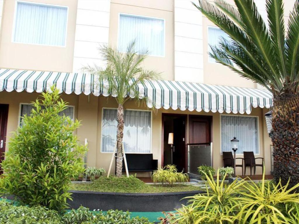 Grand Dafam Q || Dhm Syariah Hotel