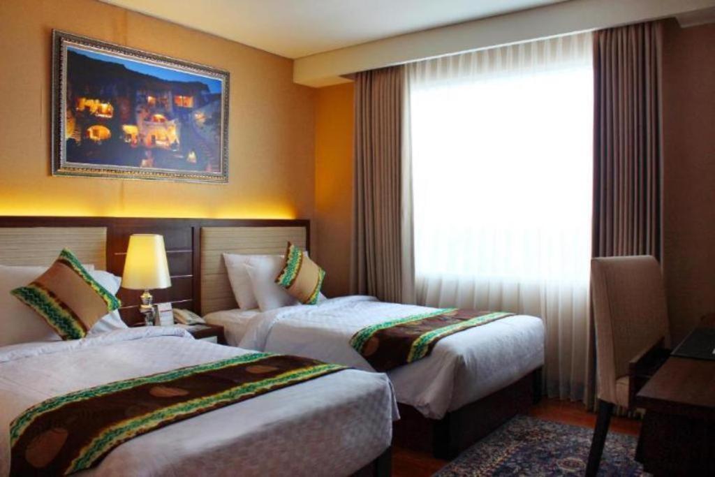 Grand Dafam Q || Dhm Syariah Hotel 4*