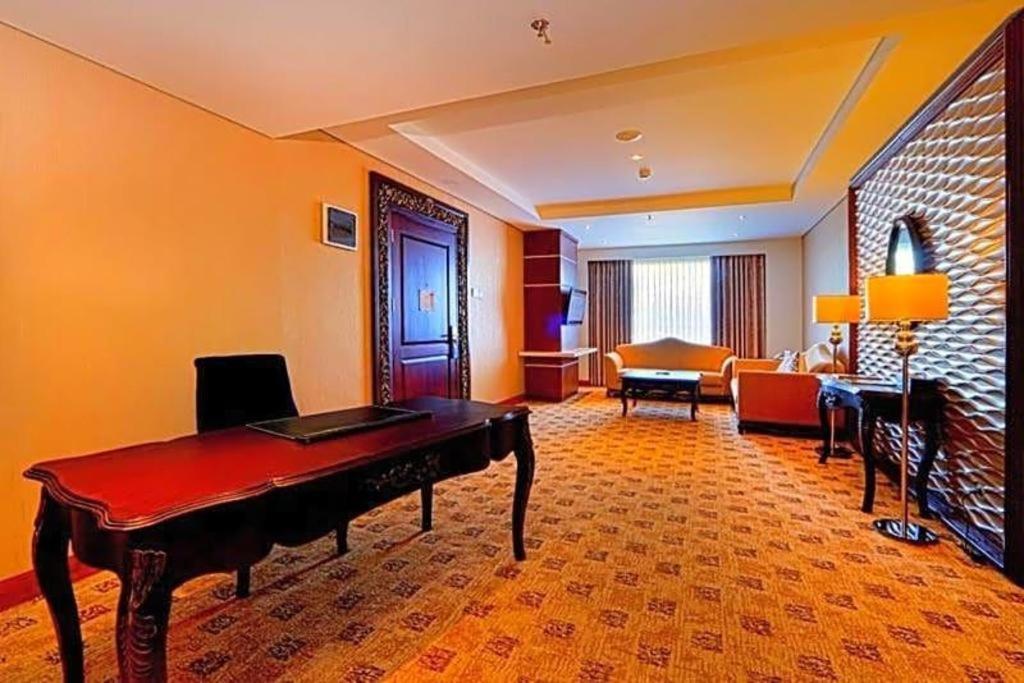 Grand Dafam Q || Dhm Syariah Hotel Banjarbaru